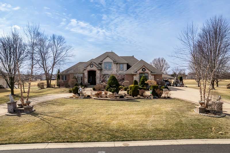 128 TITLEIST Trail, Poplar Grove, IL