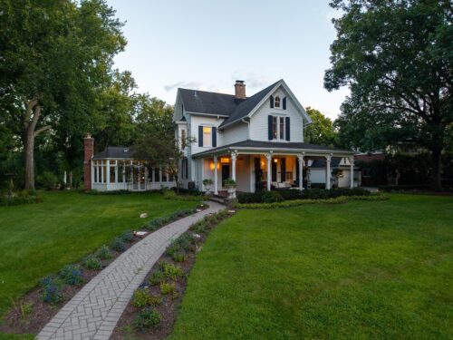 201 Scottswood Road, Riverside, IL