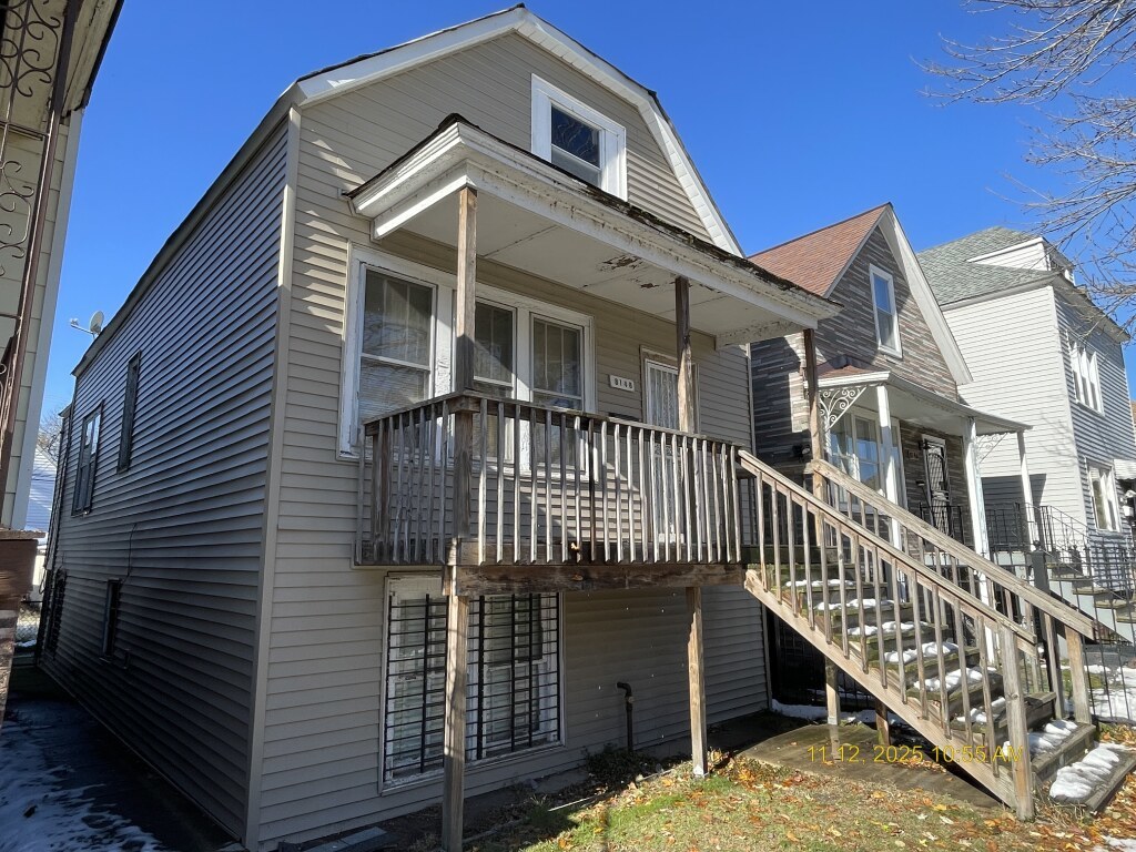 8148 S Brandon Avenue, Chicago, IL