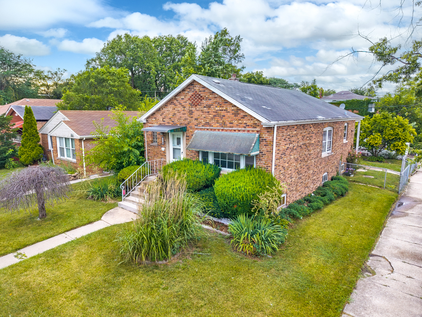 119 E 146TH Street, Riverdale, IL