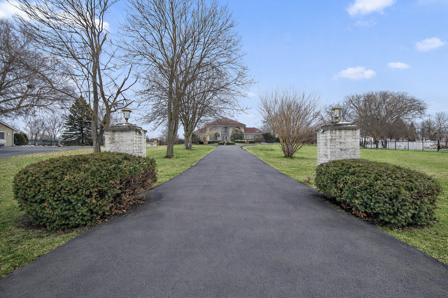 13335 Silver Fox Drive, Lemont, IL