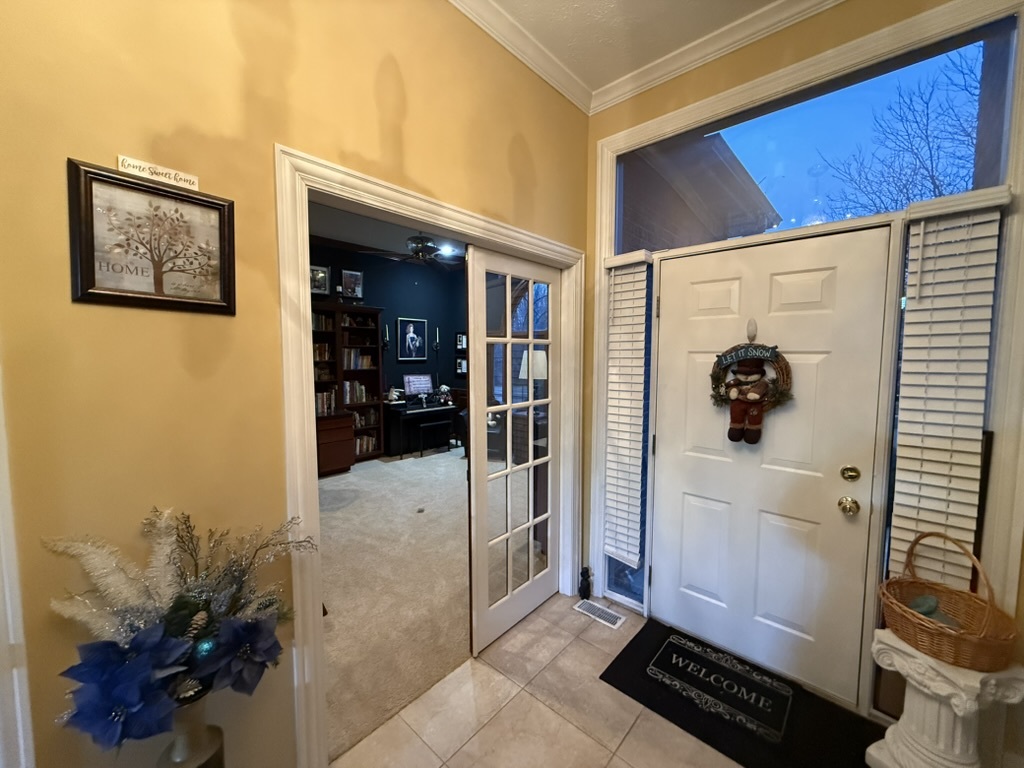 649 Roxbury Road, Rockford, IL