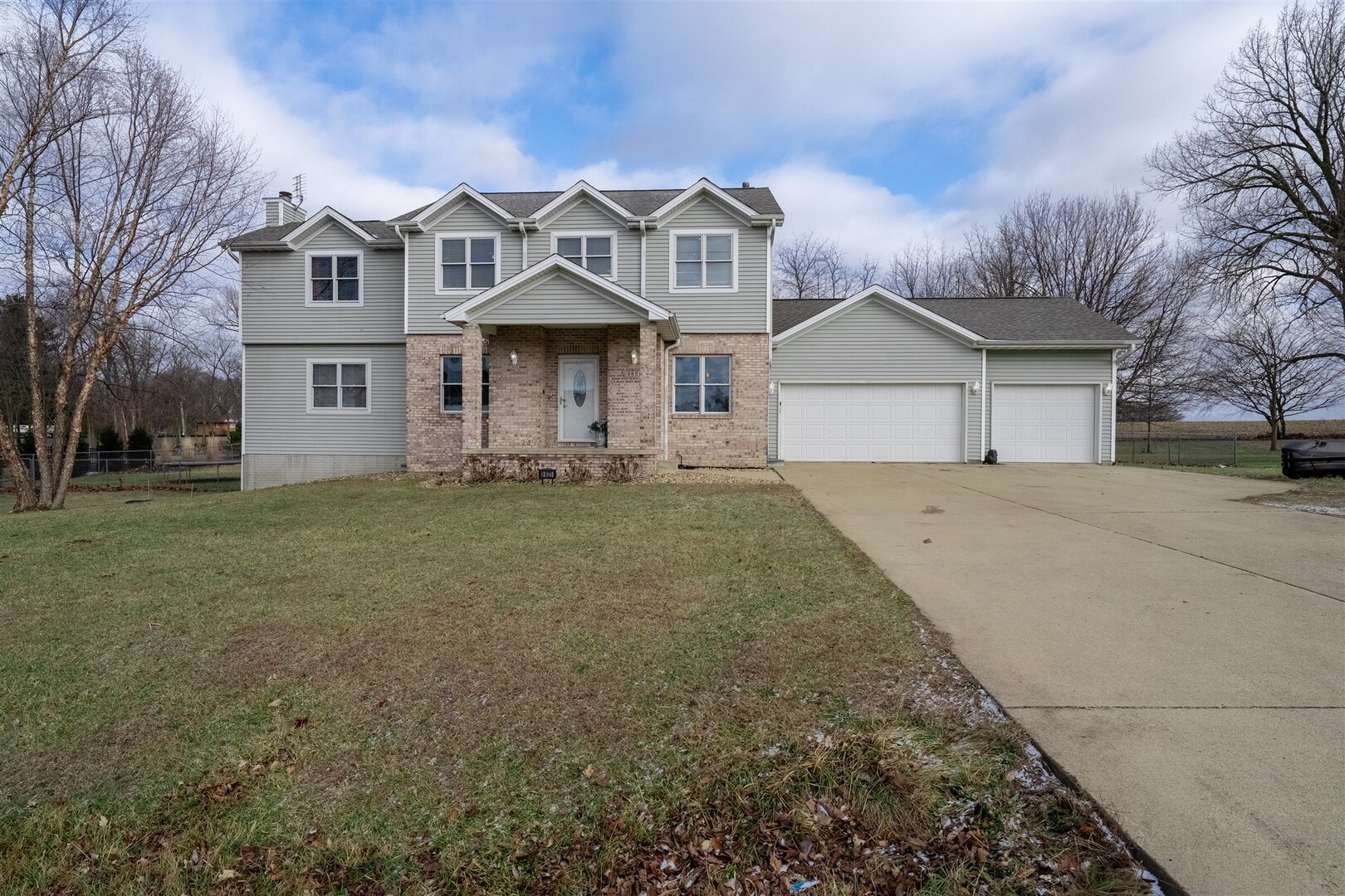 9821 Gabriel Drive, Bloomington, IL