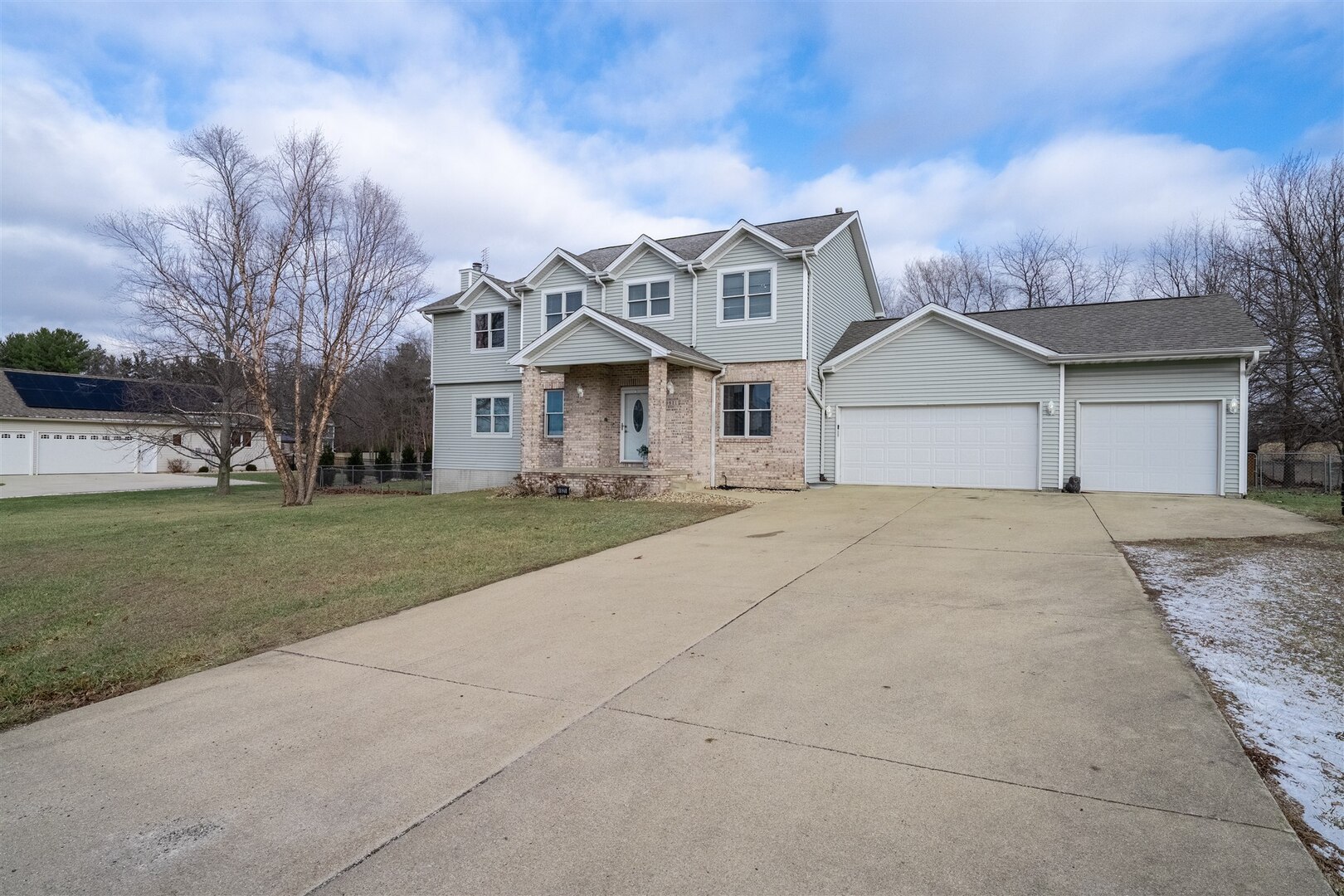 9821 Gabriel Drive, Bloomington, IL