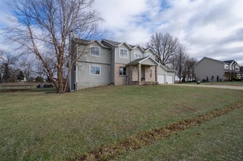 9821 Gabriel Drive, Bloomington, IL