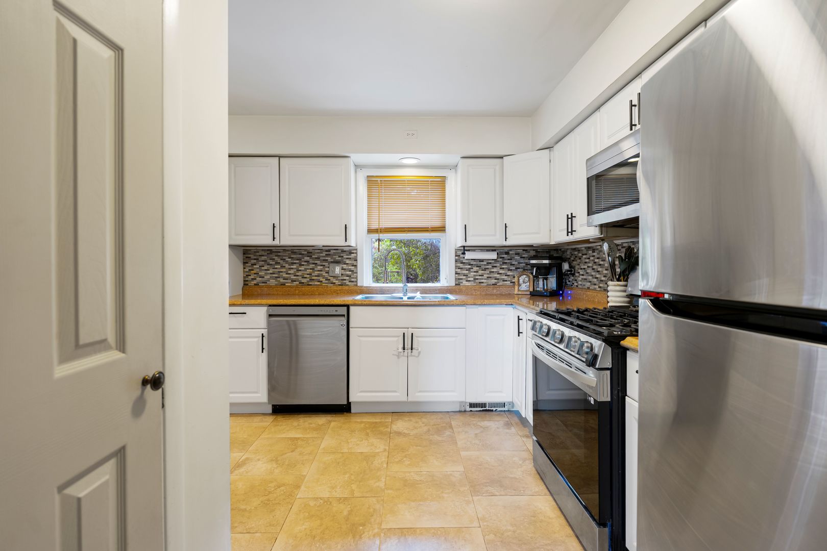 5010 N Westwood Drive, McHenry, IL