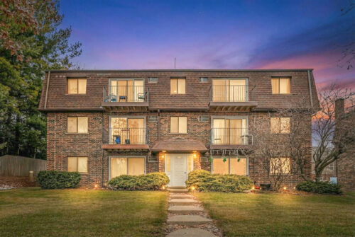 1225 Whispering Hills Court #3B, Naperville, IL