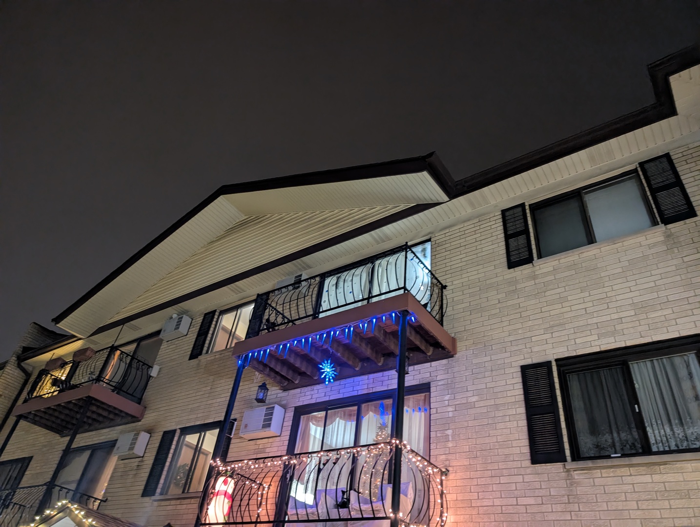 5155 N East River Road #320C, Chicago, IL