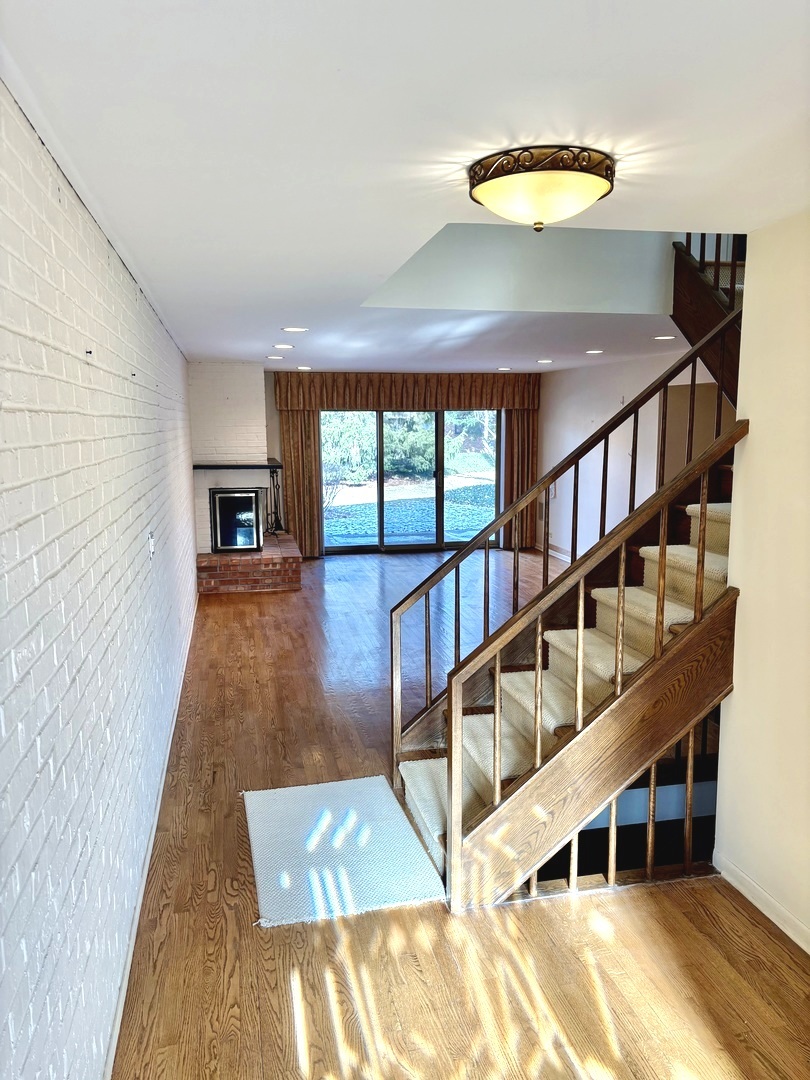 1720 Wildberry Drive #B, Glenview, IL