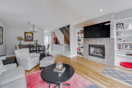 2502 N Bosworth Avenue, Chicago, IL