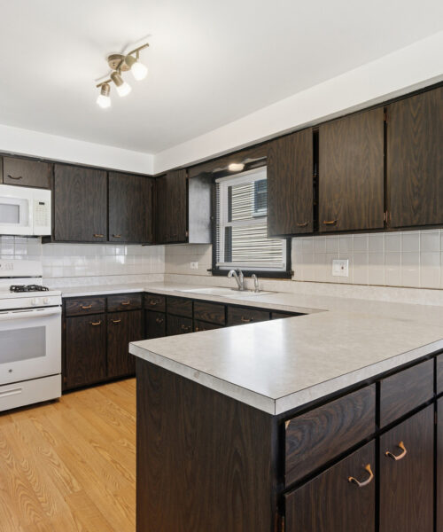 14114 S Saginaw Avenue, Burnham, IL