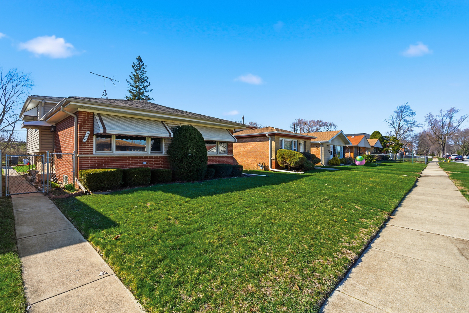 14114 S Saginaw Avenue, Burnham, IL