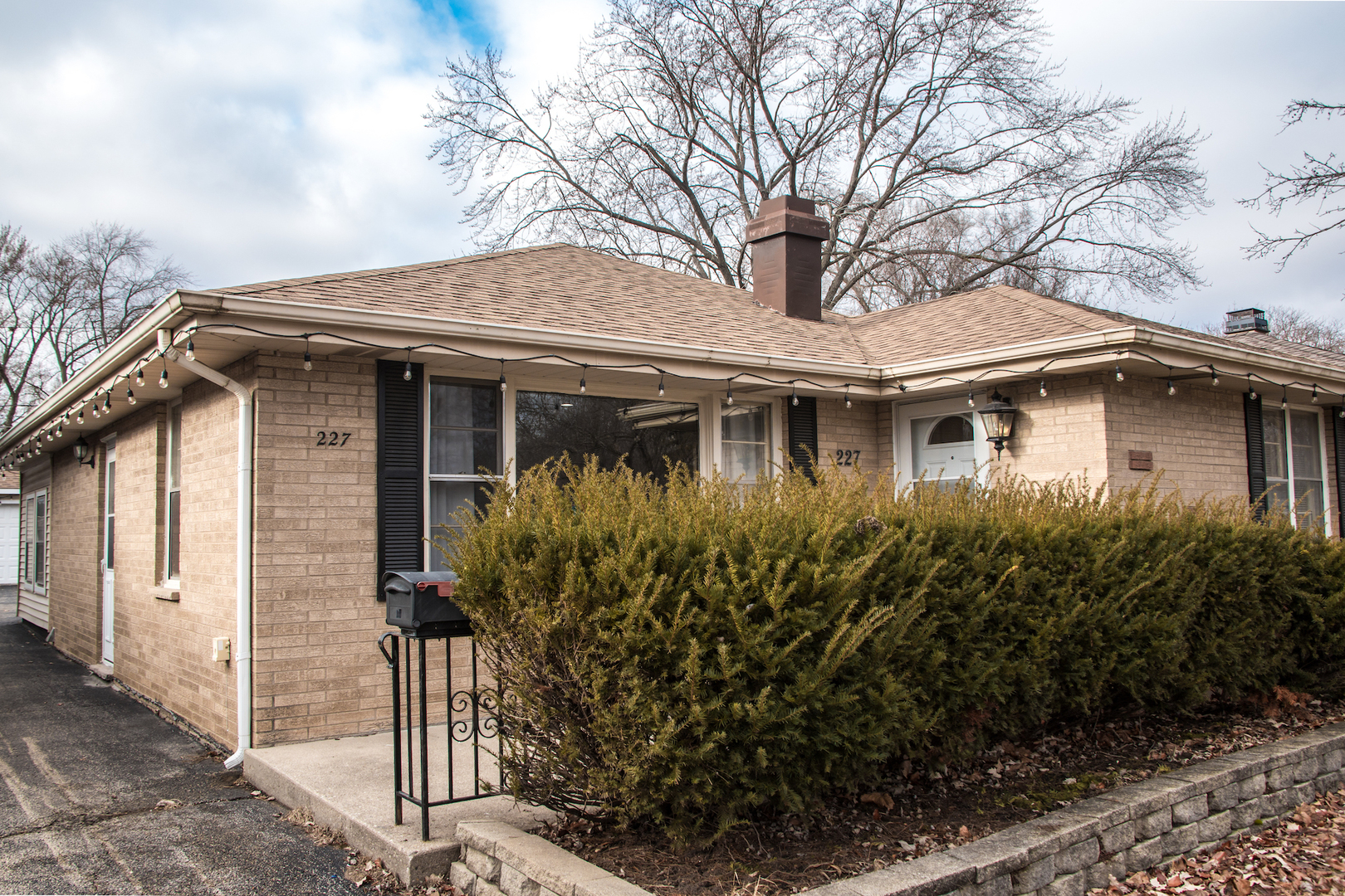 227 N Butterfield Road, Libertyville, IL