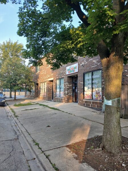5801 N Northwest Highway, Chicago, IL