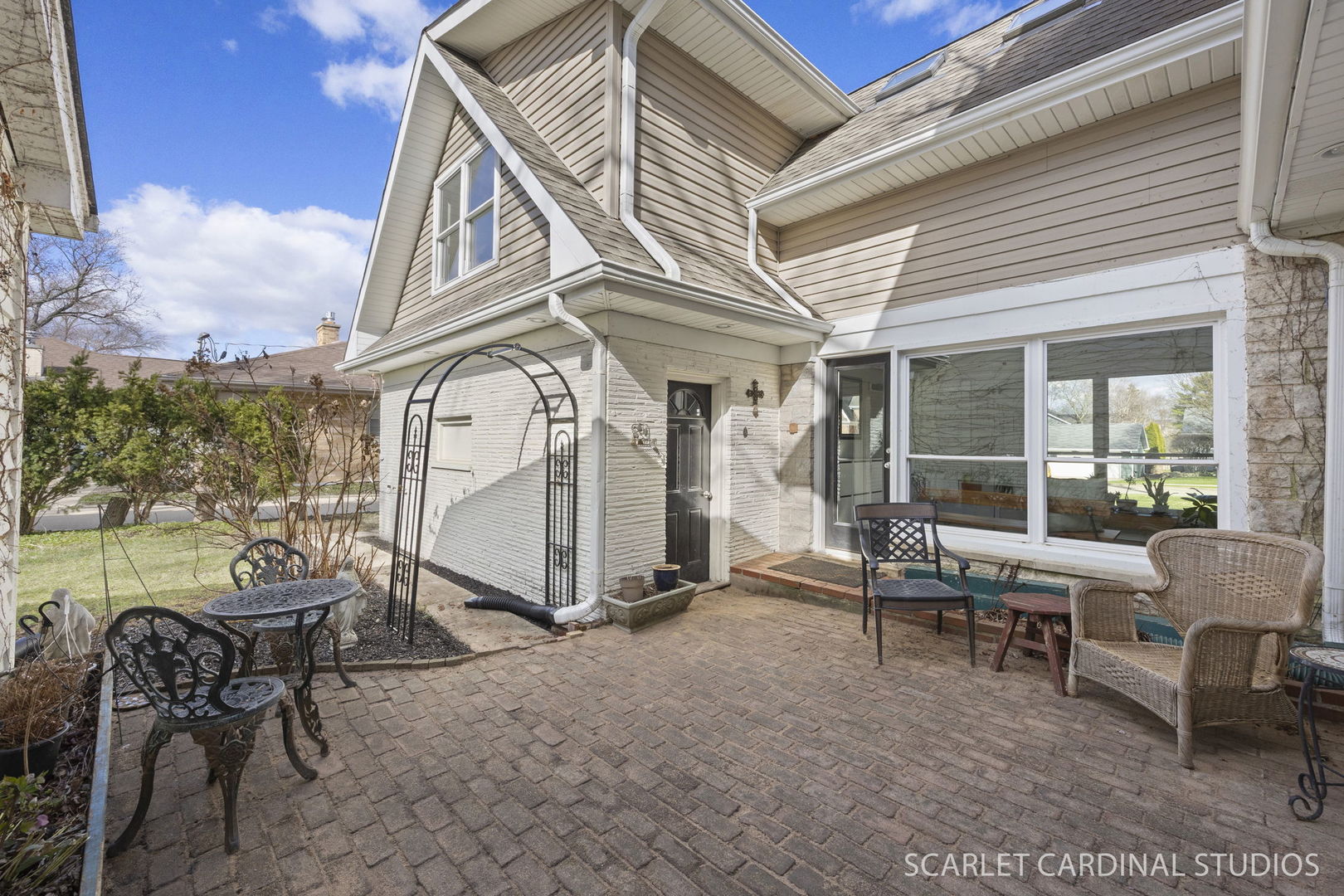 774 N Kenilworth Avenue, Glen Ellyn, IL