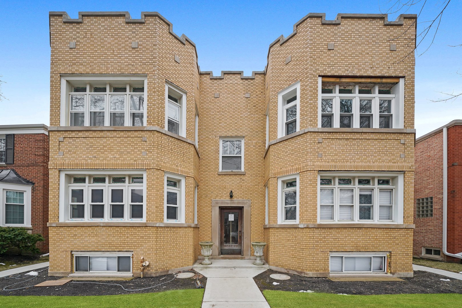 2737 W Lunt Avenue #2W, Chicago, IL