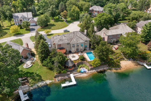 28951 Forest Lake Lane, Libertyville, IL