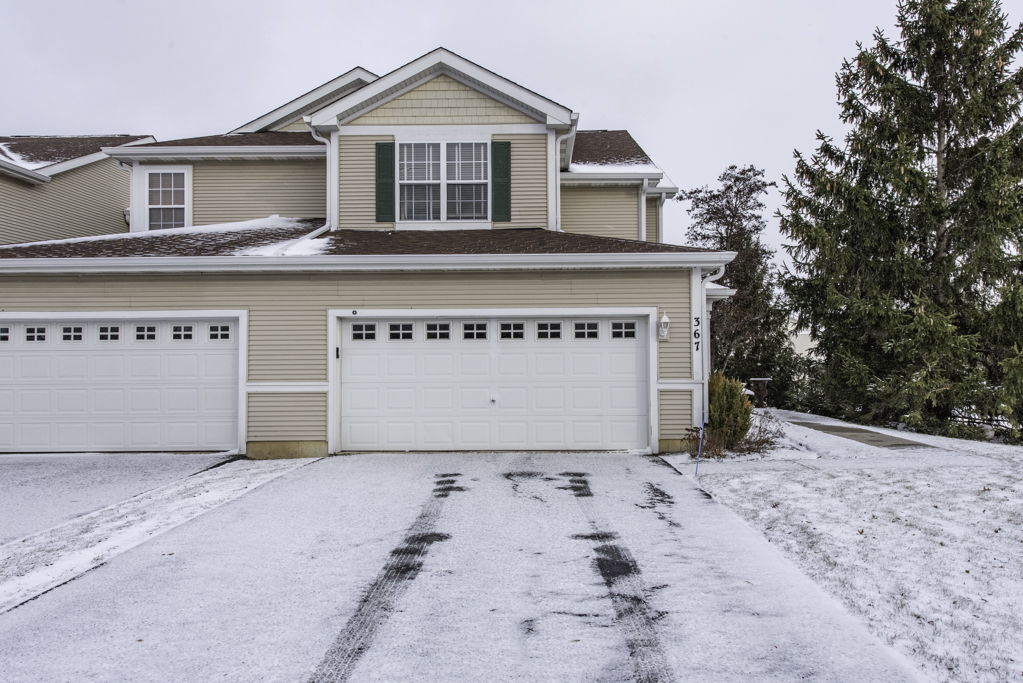 367 N Carlisle Court, Round Lake, IL