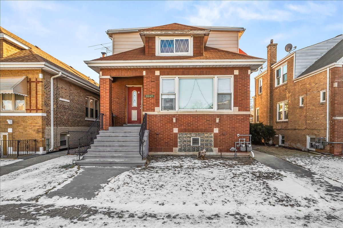 2649 N 74th Avenue, Elmwood Park, IL