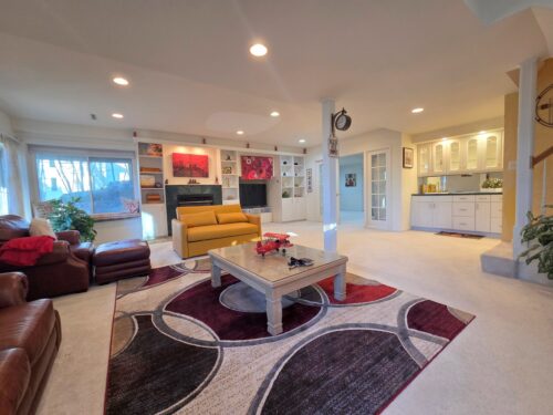 1025 Rosewood Drive #B, Carpentersville, IL