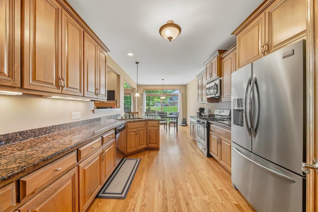20373 Mackinac Point Drive, Frankfort, IL