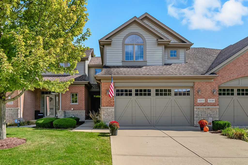 20373 Mackinac Point Drive, Frankfort, IL