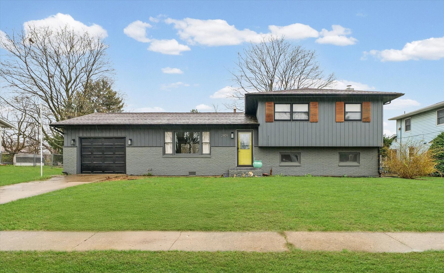 2409 Elizabeth Street, Urbana, IL
