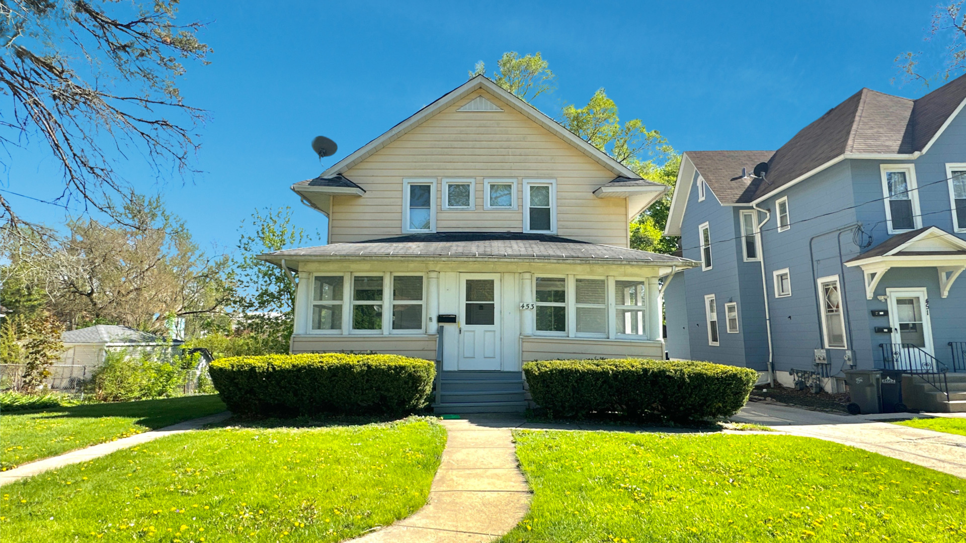 453 Addison Street, Elgin, IL