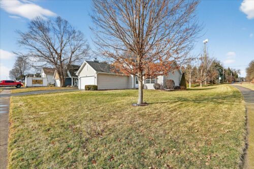 1903 Silverthorn Drive, Byron, IL