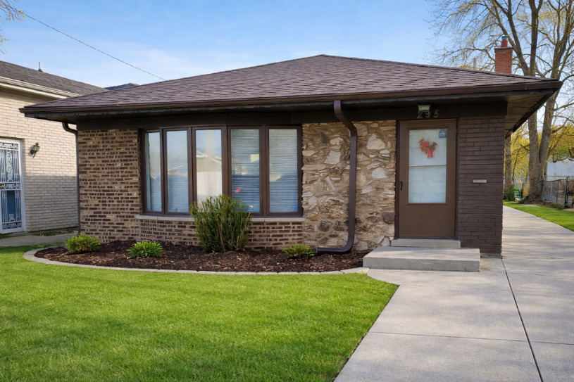 295 Saginaw Avenue, Calumet City, IL