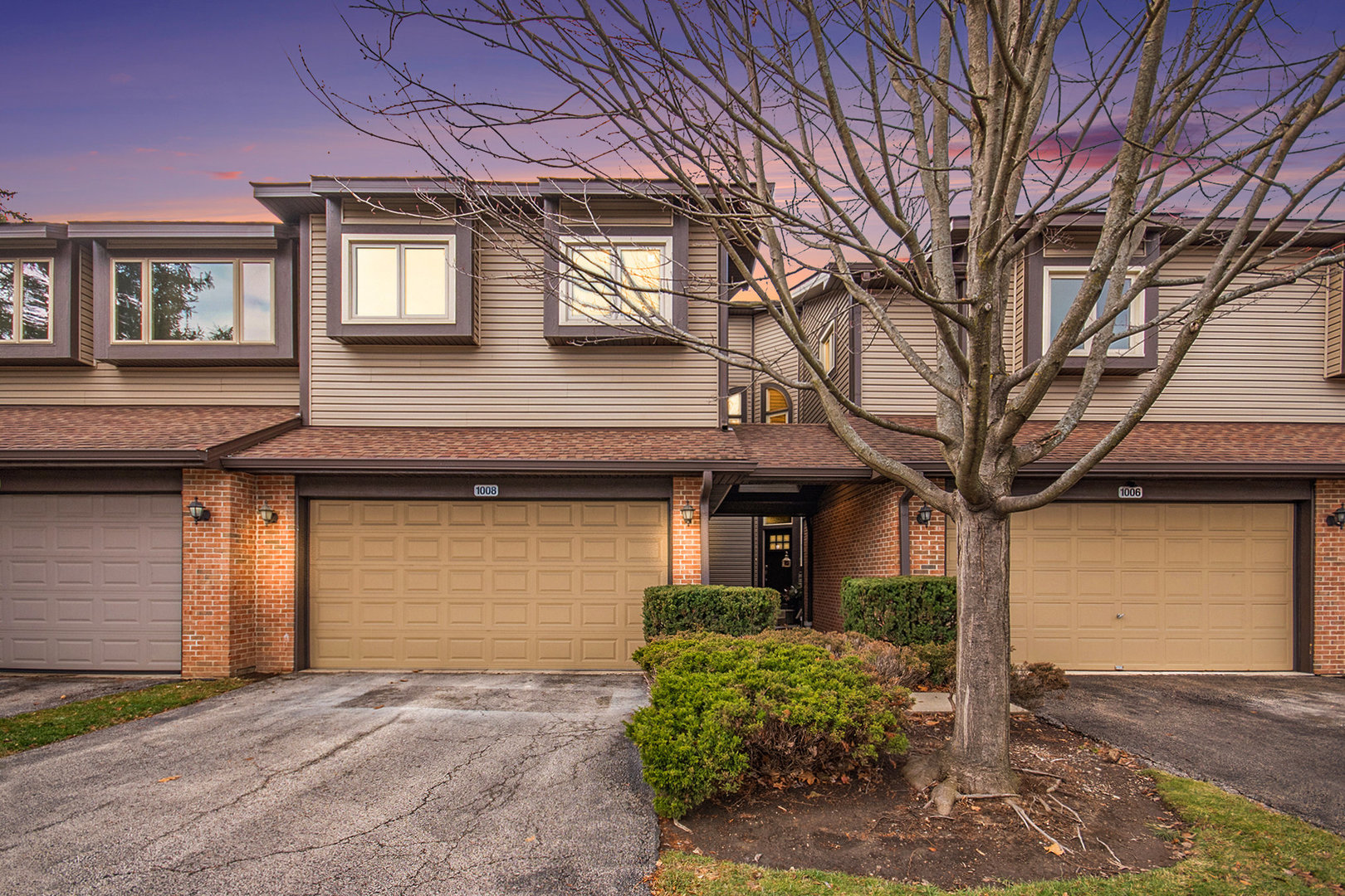 1008 Arbor Court, Mount Prospect, IL