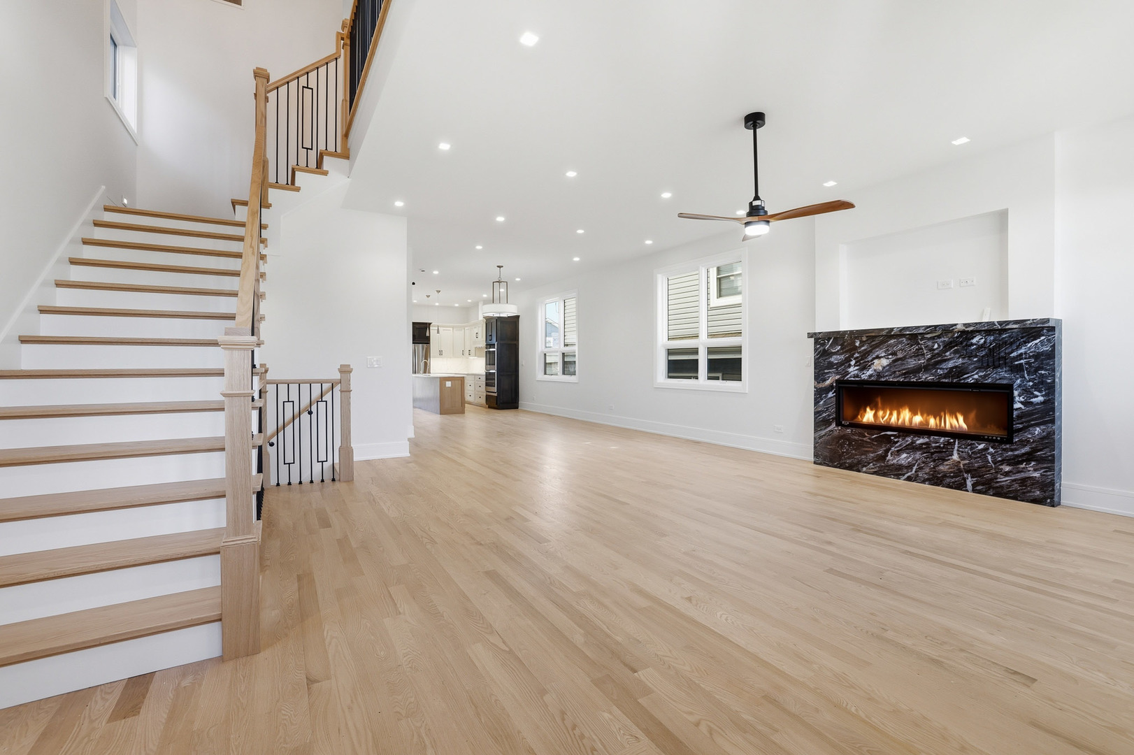 4449 N Sayre Avenue, Harwood Heights, IL