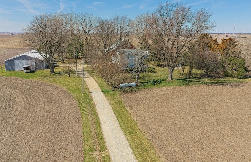 2932 IL Route 17, Galva, IL