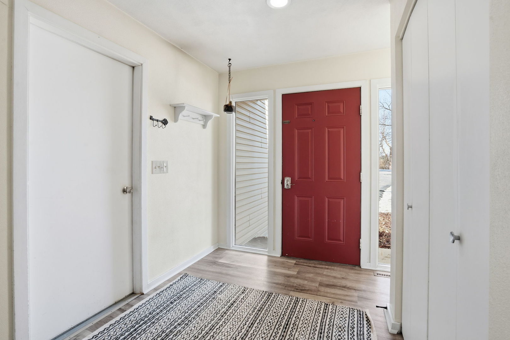 302 Fyre Lake Drive, Sherrard, IL