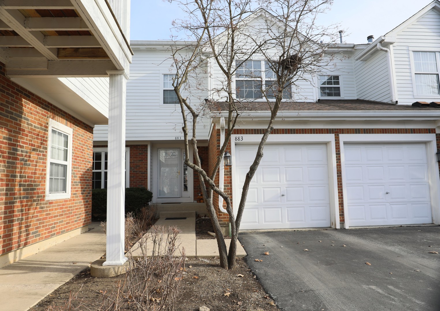 883 Sparta Court, Vernon Hills, IL