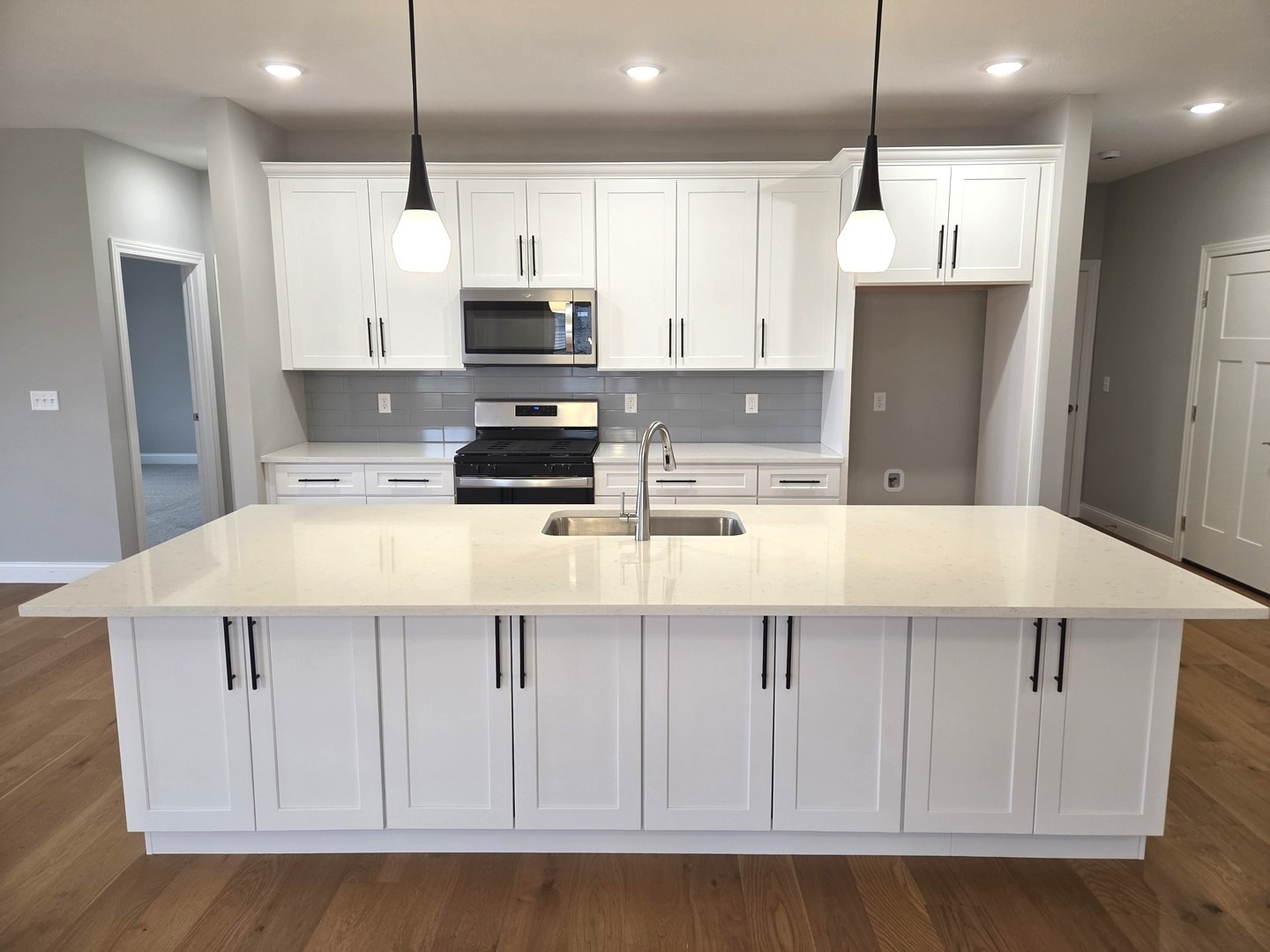 3 Saint Ivans Circle, Bloomington, IL