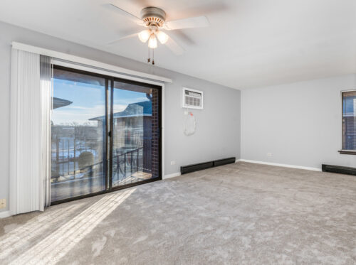 15818 TERRACE Drive #R3, Oak Forest, IL