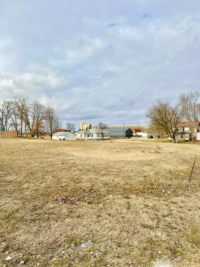 208 & 210 S 5th Street, Keithsburg, IL