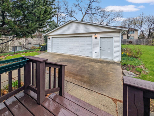 9319 N Knight Avenue, Des Plaines, IL