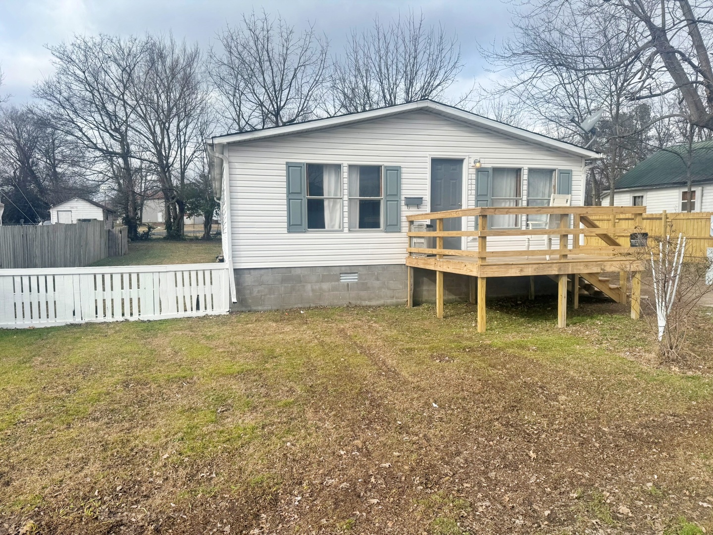 1213 Baynes Street, Metropolis, IL