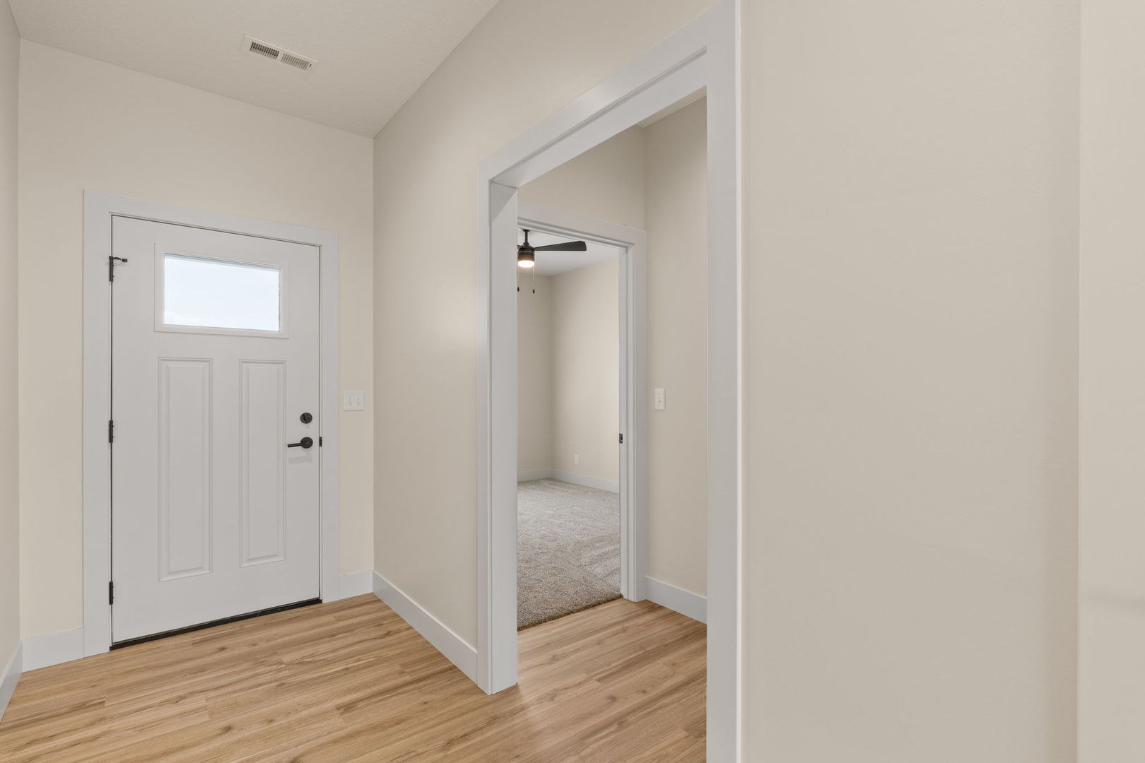 1 FRANK Court, Le Claire, IA