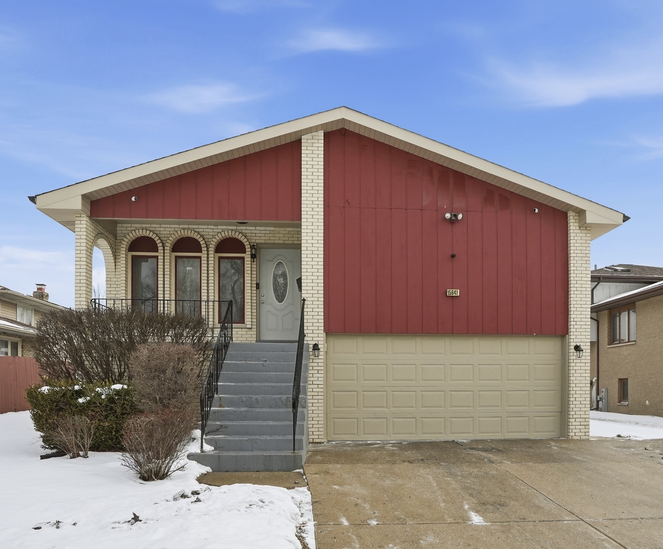 15641 Cottage Grove Avenue, Dolton, IL