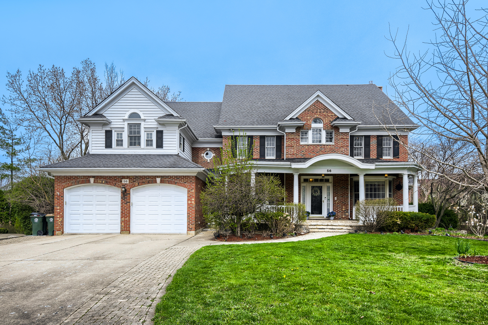 56 Ridgefield Lane, Willowbrook, IL
