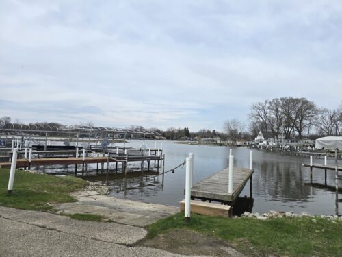 2616 Apache Trail, McHenry, IL