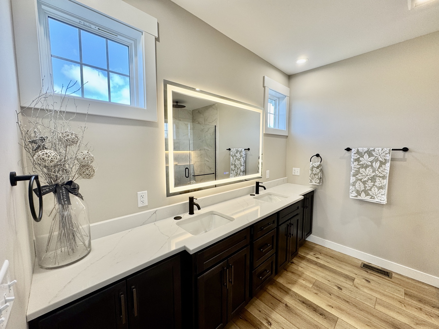 1927 PARKSIDE Drive, Sycamore, IL