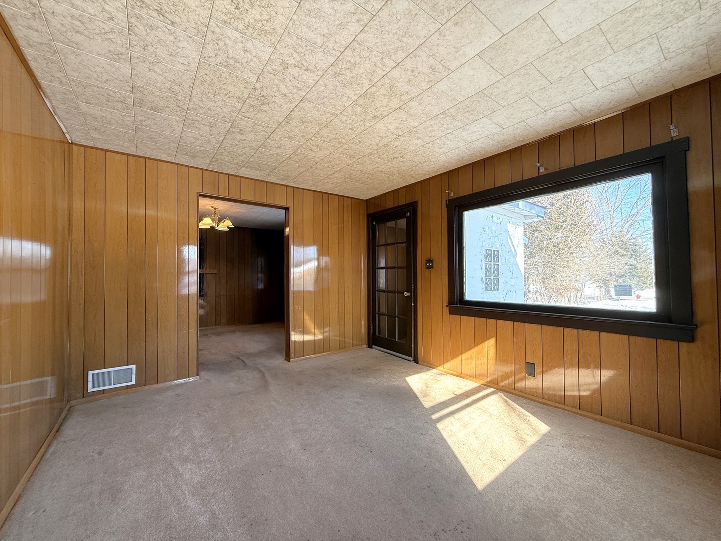 4040 Rose Avenue, Lyons, IL
