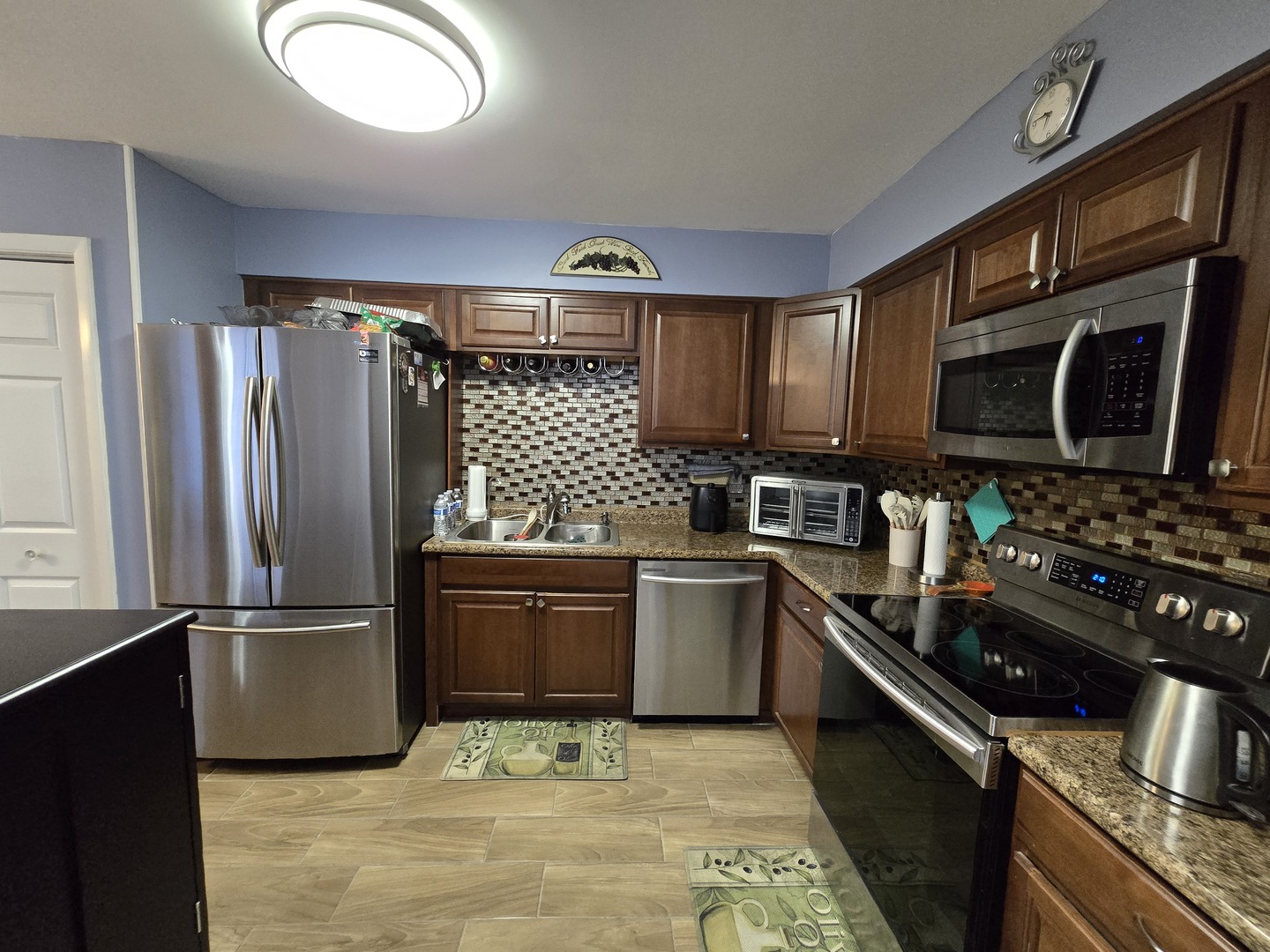 161 W ELK Trail #263, Carol Stream, IL