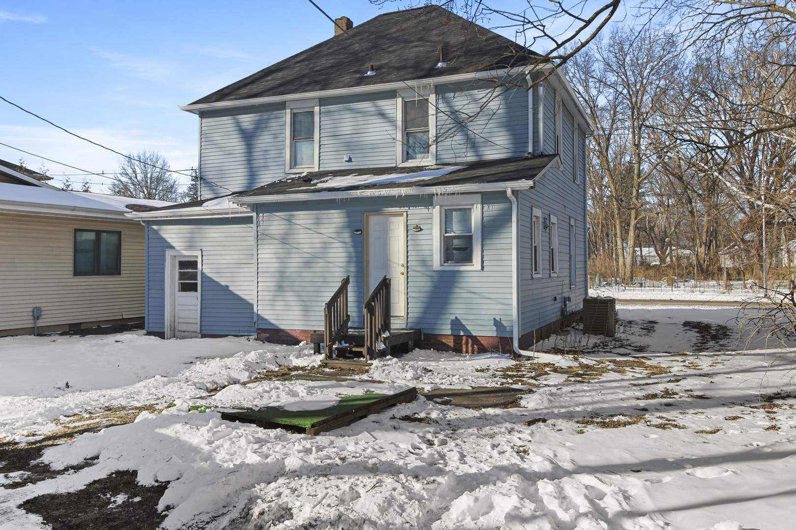 704 S Vine Street, Urbana, IL