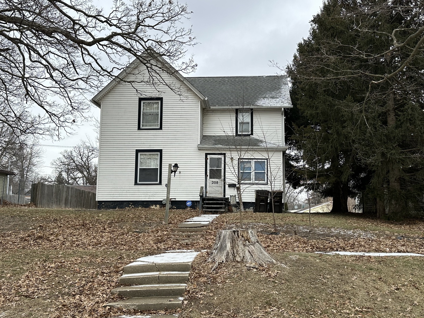 208 Johnson Street, Morrison, IL