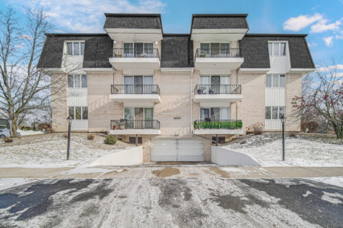 18559 Escanaba Avenue #201, Lansing, IL